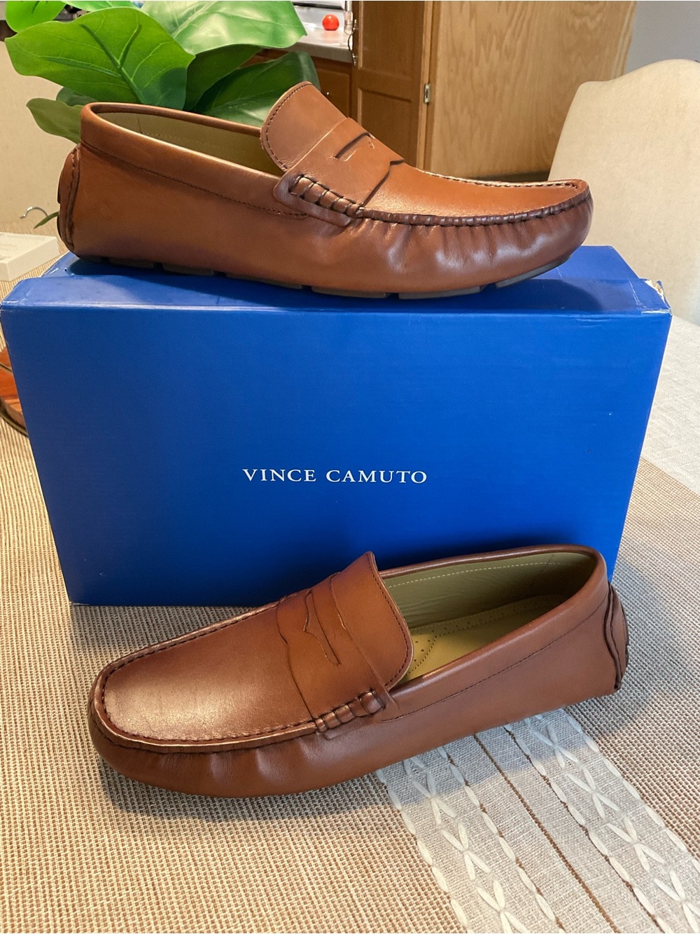 Vince Camuto Esmail Driving Loafers in Tan Leather Mens 9.5